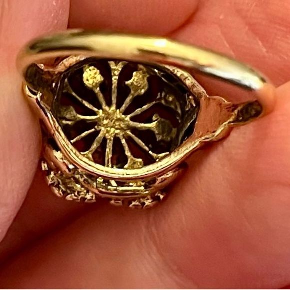 Vintage Australian crystal Sz 7.75 18K electroplated ring - Picture 13 of 13